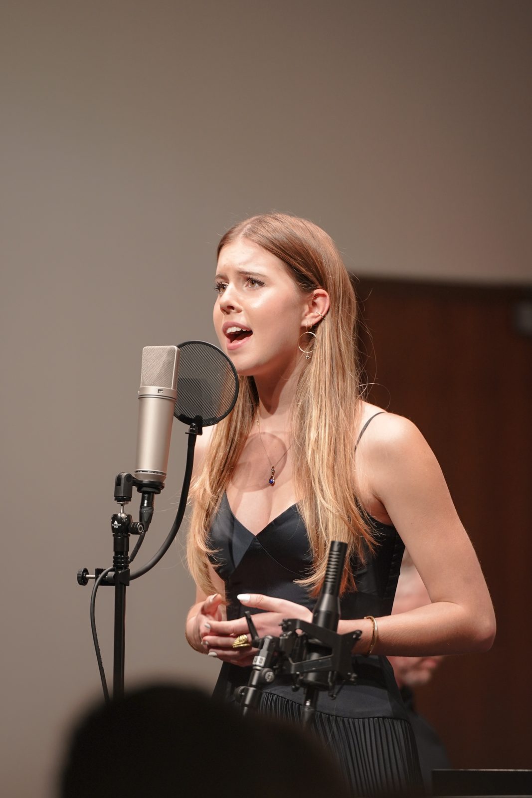 Lilah Anders sings From Up Here